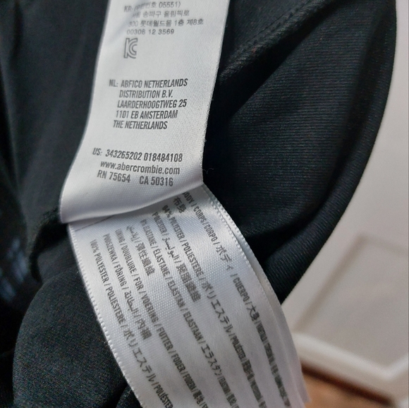 Hollister Ultra High-Rise Pleated Midi Skirt, Size Large, New With Tags! - Picture 2 of 7